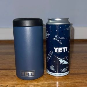 Like new Yeti 16oz colster- navy blue